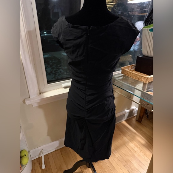 Elegant Black Dress - Picture 2 of 2